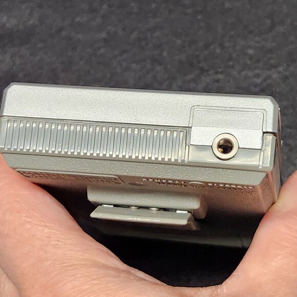 General Electric Stereo Portable AM/FM Radio Headset Vintage Model No. 7-1600B - Picture 4 of 5